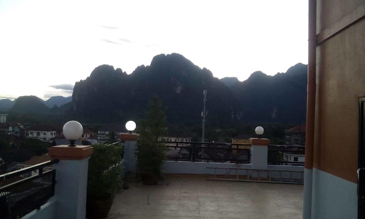 Tna Hotel Vang Vieng Extérieur photo